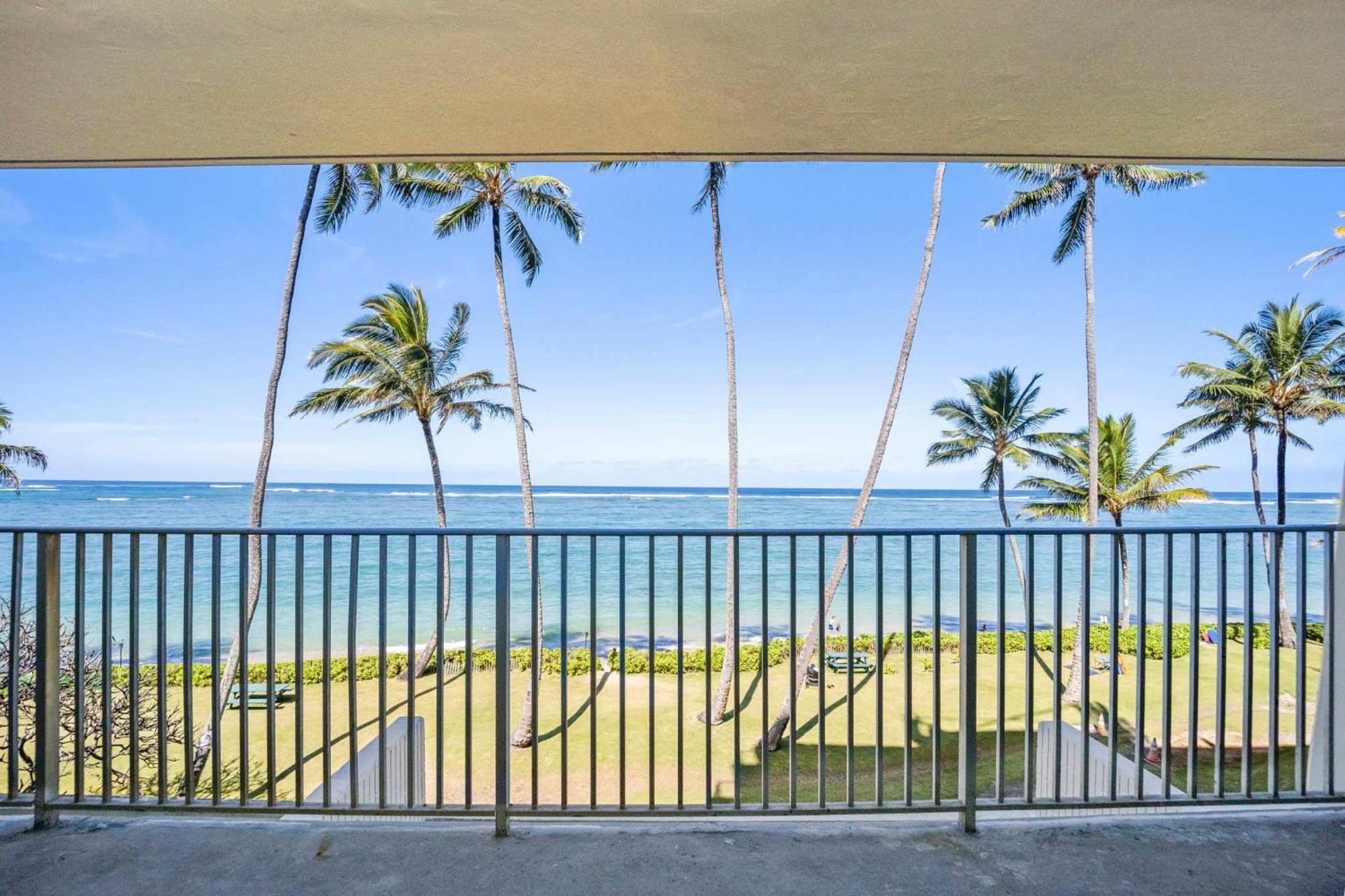 Beautiful Beachfront Condo 拉耶 外观 照片